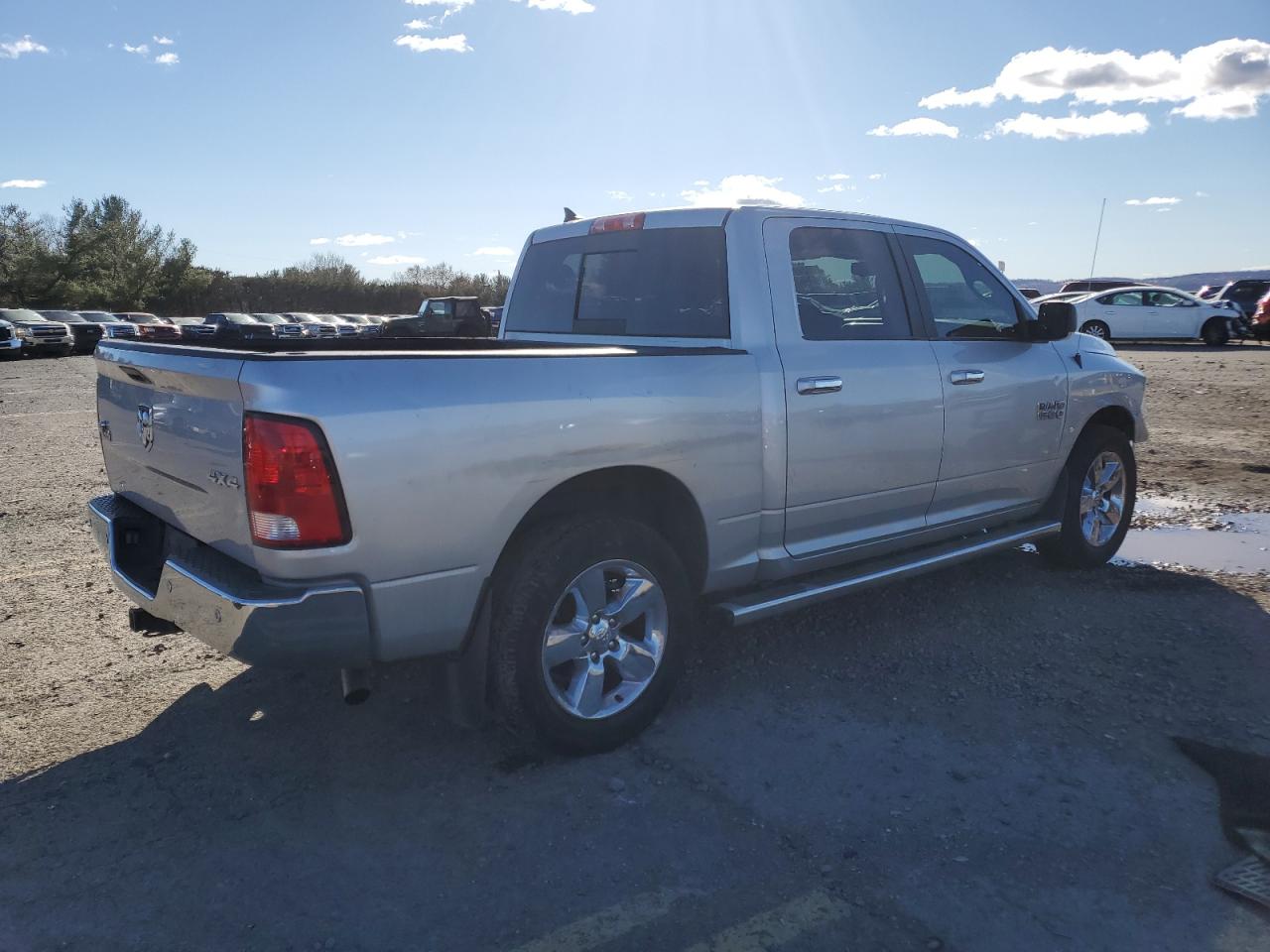 2017 RAM 1500 VIN 1C6RR7LG5HS727351 Copart auction photo, front end damage thumbnail 3