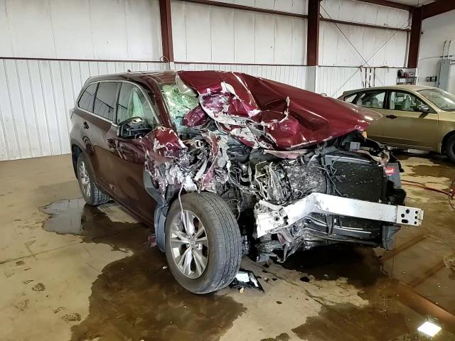 2015 Toyota Highlander VIN 5TDBKRFH4FS169688 Copart auction photo, front end / top/roof damage thumbnail 13