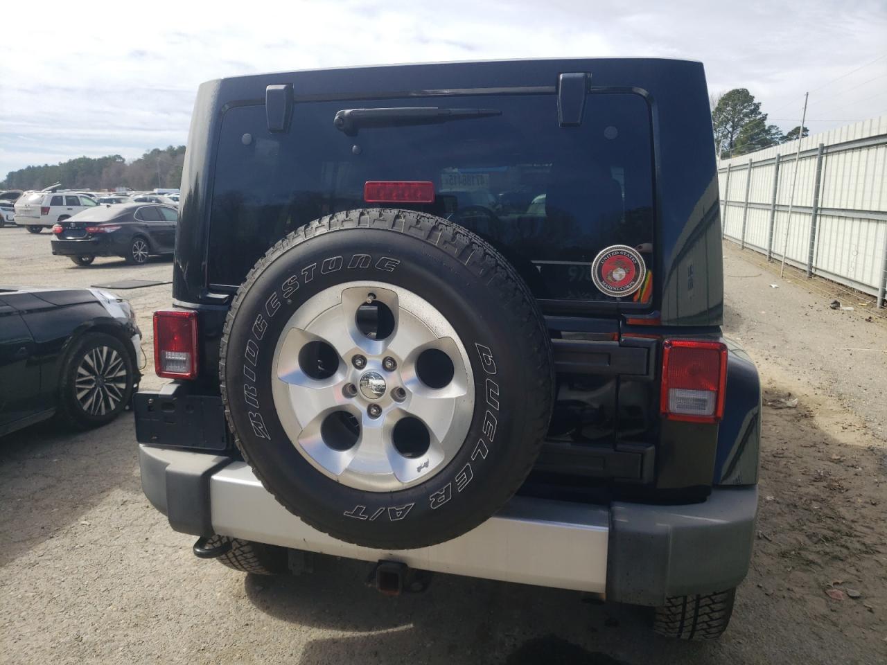 2015 Jeep Wrangler VIN 1C4BJWEG5FL654711 Copart auction photo, side damage thumbnail 6