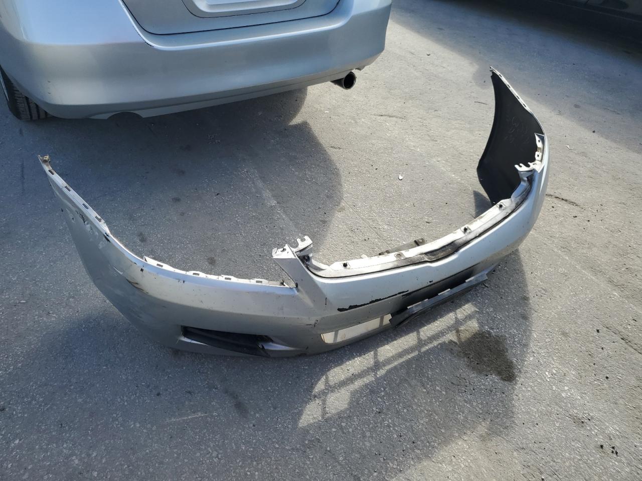 2007 Honda Accord VIN 1HGCM56187A103302 Copart auction photo, front end damage thumbnail 12