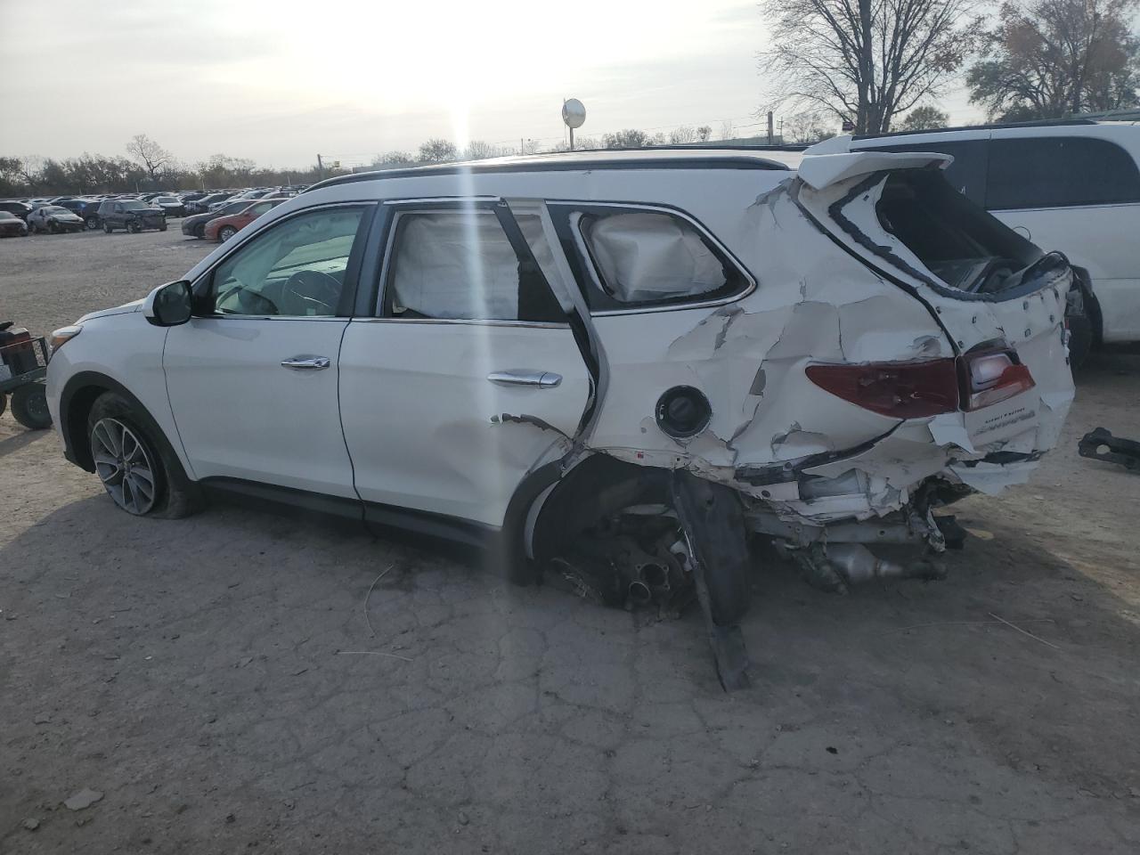 2018 Hyundai Santa Fe VIN KM8SM4HF8JU285534 Copart auction photo, rear end / side damage thumbnail 2