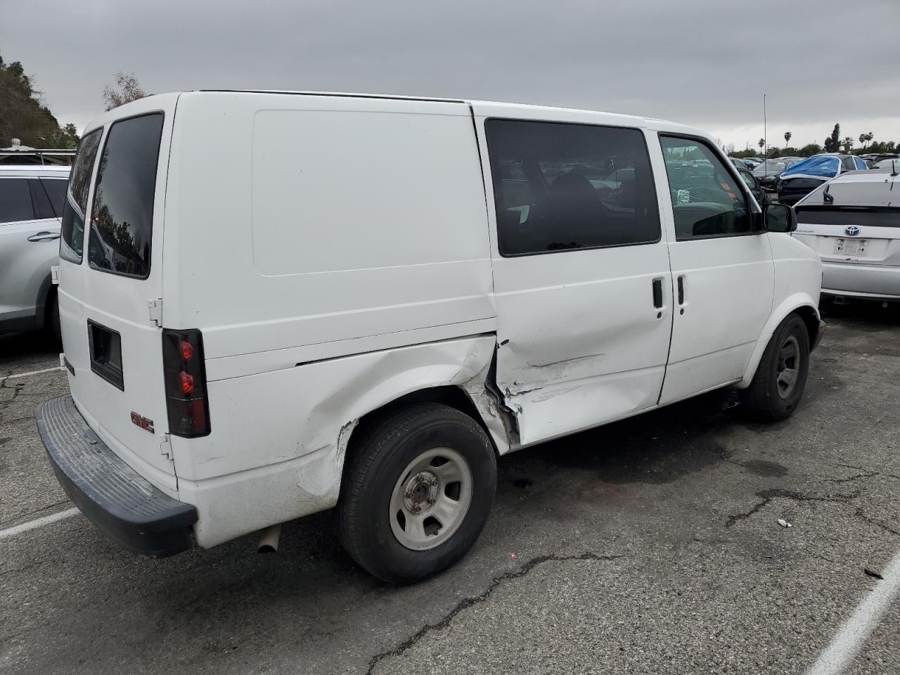 2001 GMC Safari VIN 1GTDM19W31B503787 Copart auction photo, side / rear end damage thumbnail 3