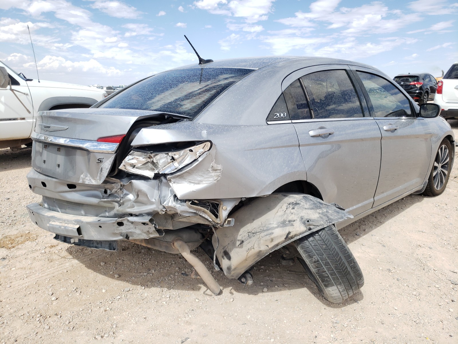 2013 Chrysler 200 VIN 1C3CCBBB5DN612397 Copart auction photo, all over / undercarriage damage thumbnail 4