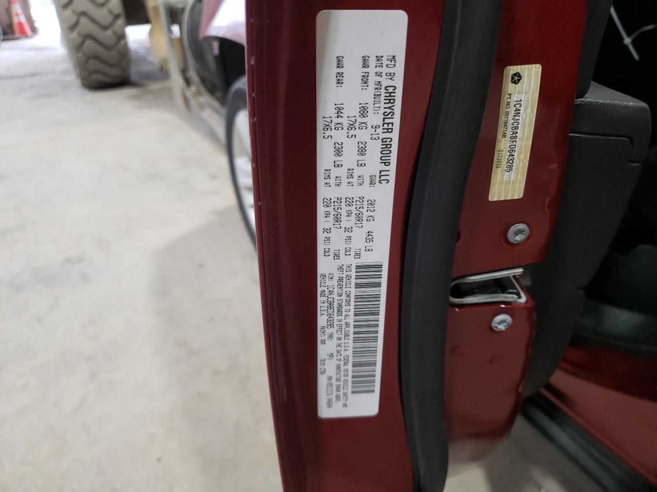 2014 Jeep Compass VIN 1C4NJCBA8ED643285 Copart auction photo, front end damage thumbnail 15