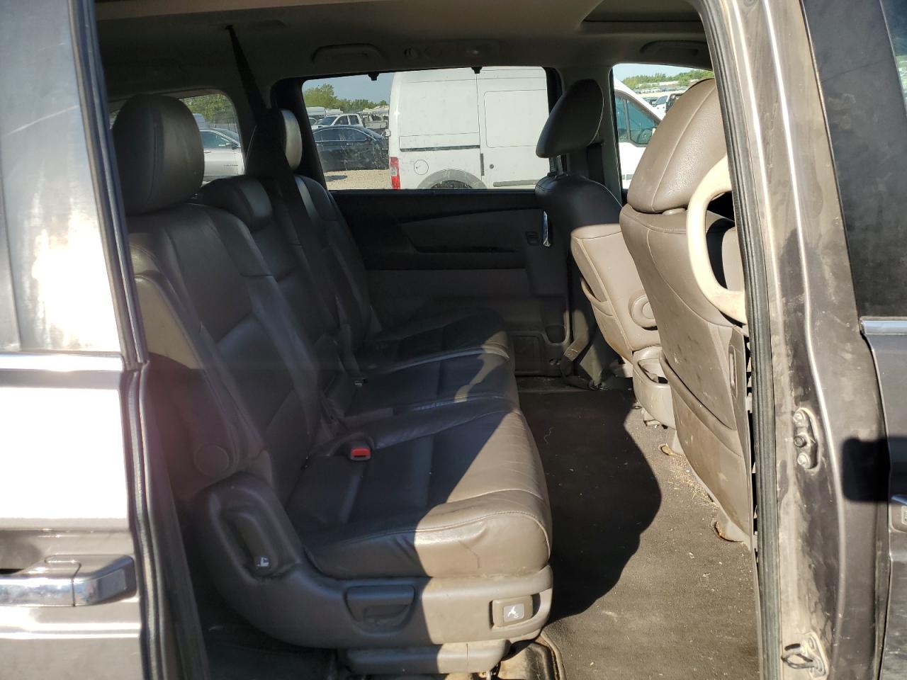 2014 Honda Odyssey VIN 5FNRL5H6XEB017711 Copart auction photo, front end / minor dent/scratches damage thumbnail 11