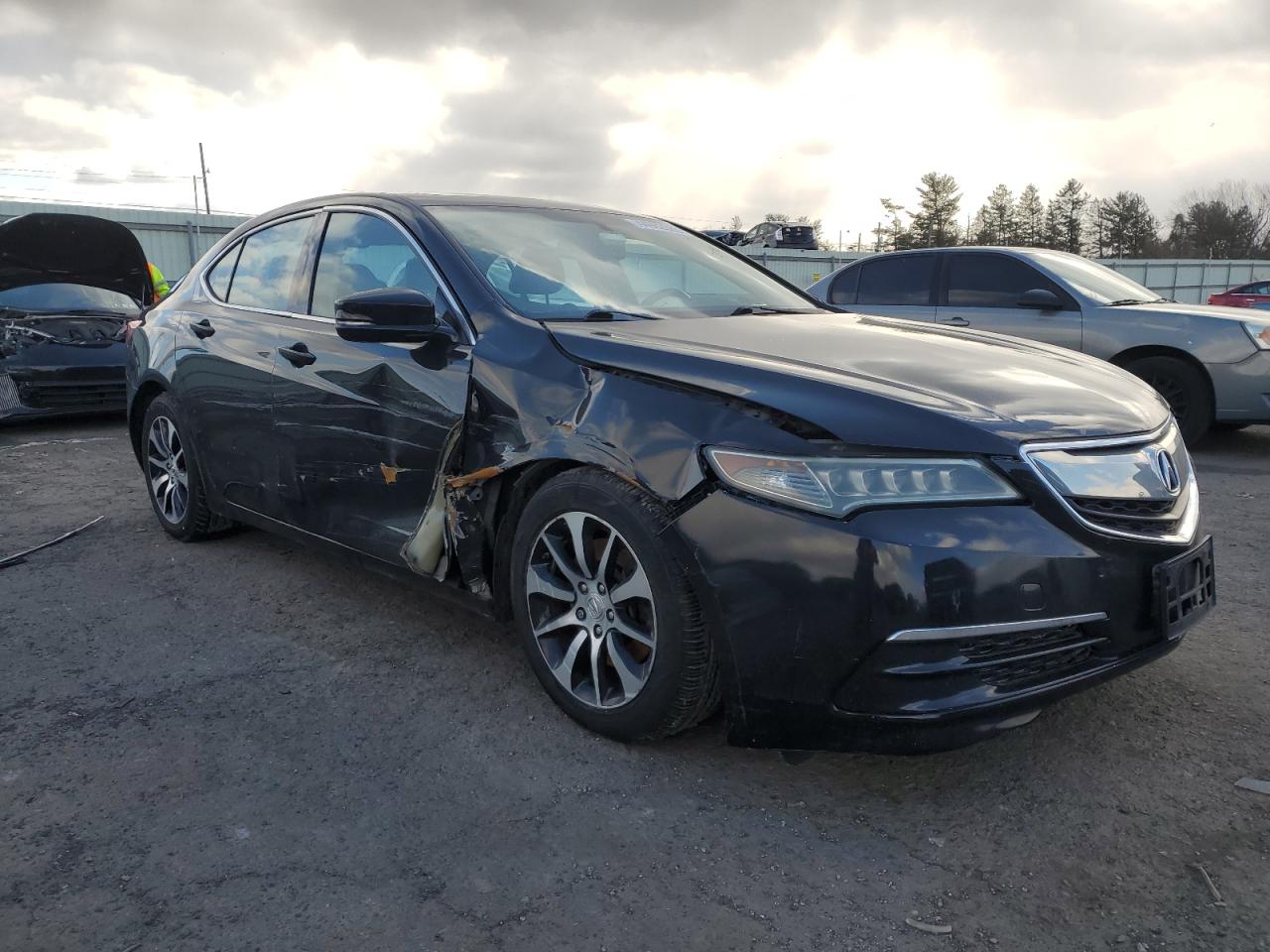 2015 Acura TLX VIN 19UUB1F31FA009605 Copart auction photo, side / front end damage thumbnail 4