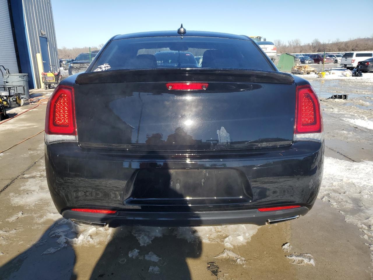 2018 Chrysler 300 VIN 2C3CCAAG1JH315414 Copart auction photo, front end damage thumbnail 6