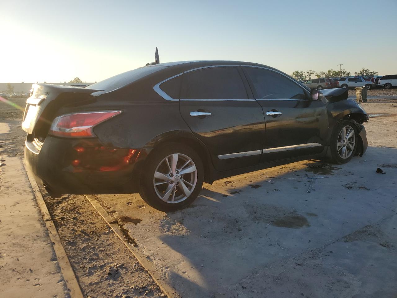 2014 Nissan Altima VIN 1N4AL3AP0EC203457 Copart auction photo, front end / minor dent/scratches damage thumbnail 3