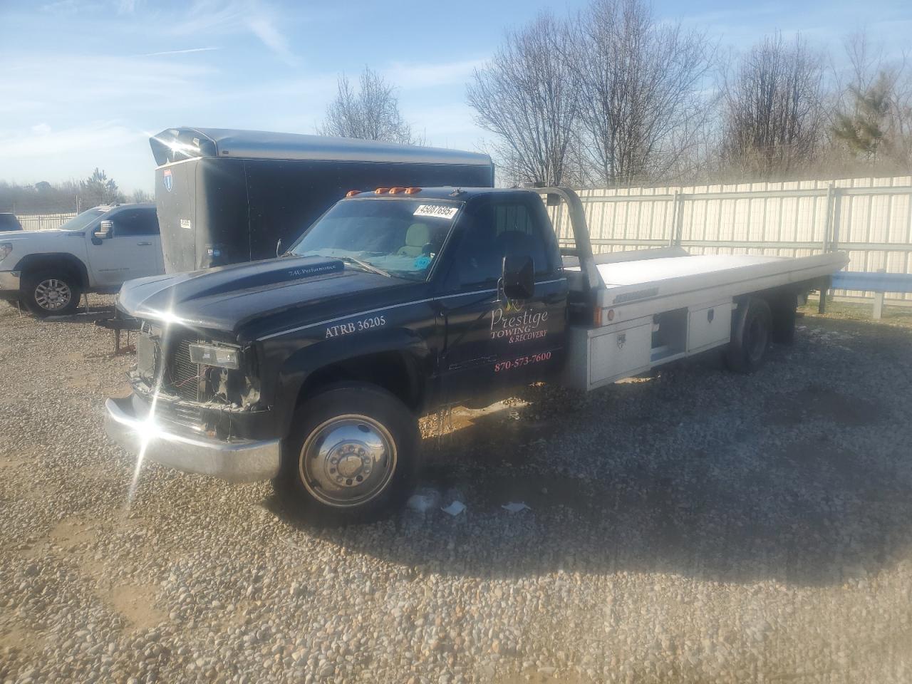 1998 GMC Sierra VIN 1GDKC34J5WF028298 Copart auction photo, front end / minor dent/scratches damage thumbnail 2