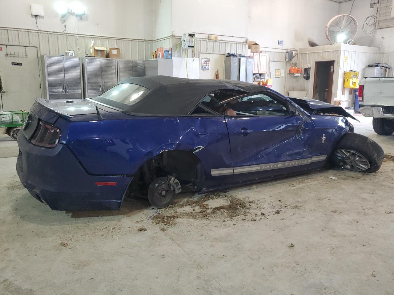 2013 Ford Mustang VIN 1ZVBP8EM2D5241952 Copart auction photo, rollover / minor dent/scratches damage thumbnail 3