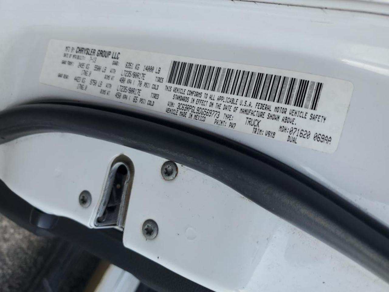 2013 RAM 3500 VIN 3C63RPGL9DG569773 Copart auction photo, front end / side damage thumbnail 14