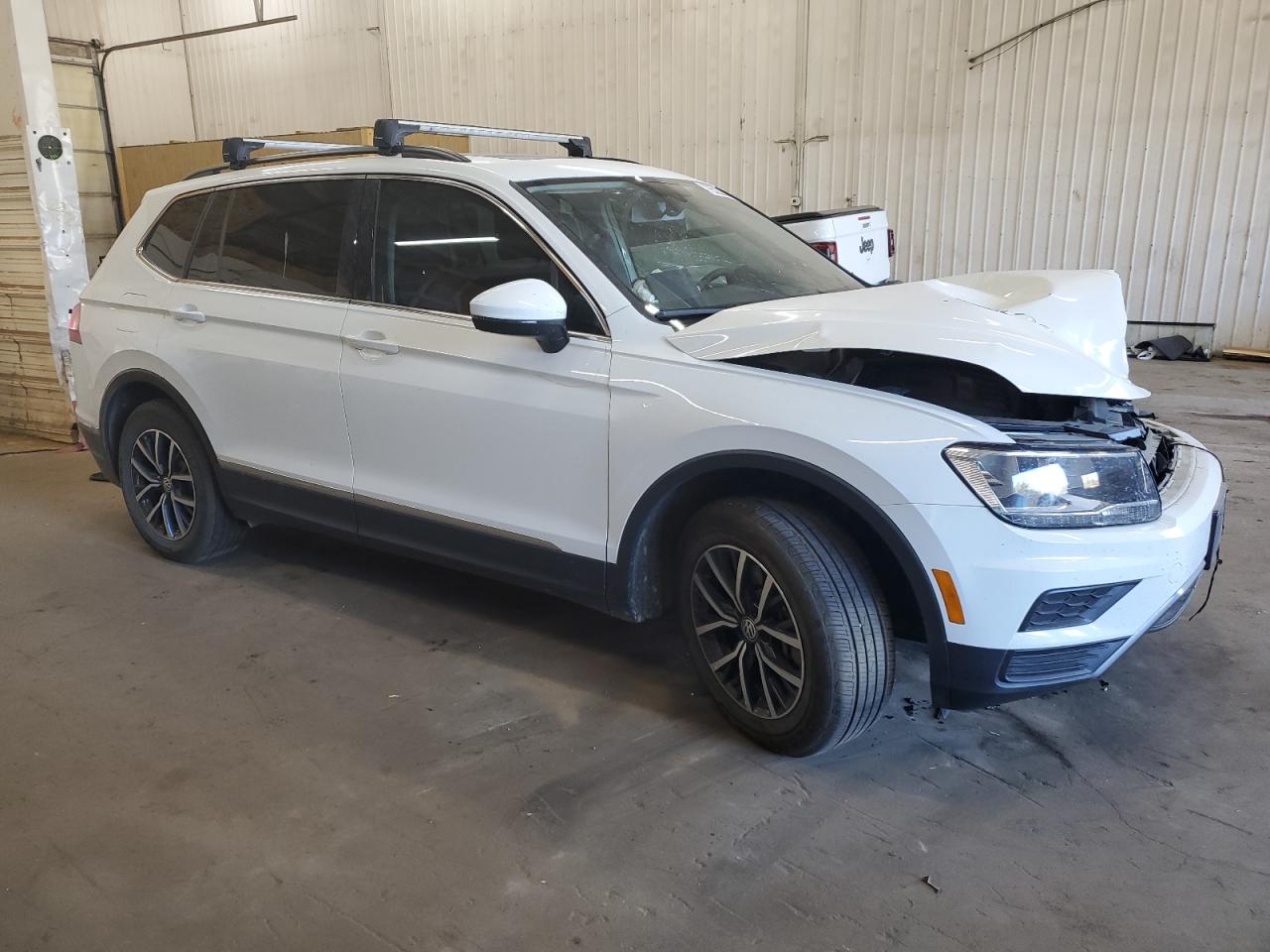 2020 Volkswagen Tiguan VIN 3VV2B7AXXLM058031 Copart auction photo, front end damage thumbnail 4