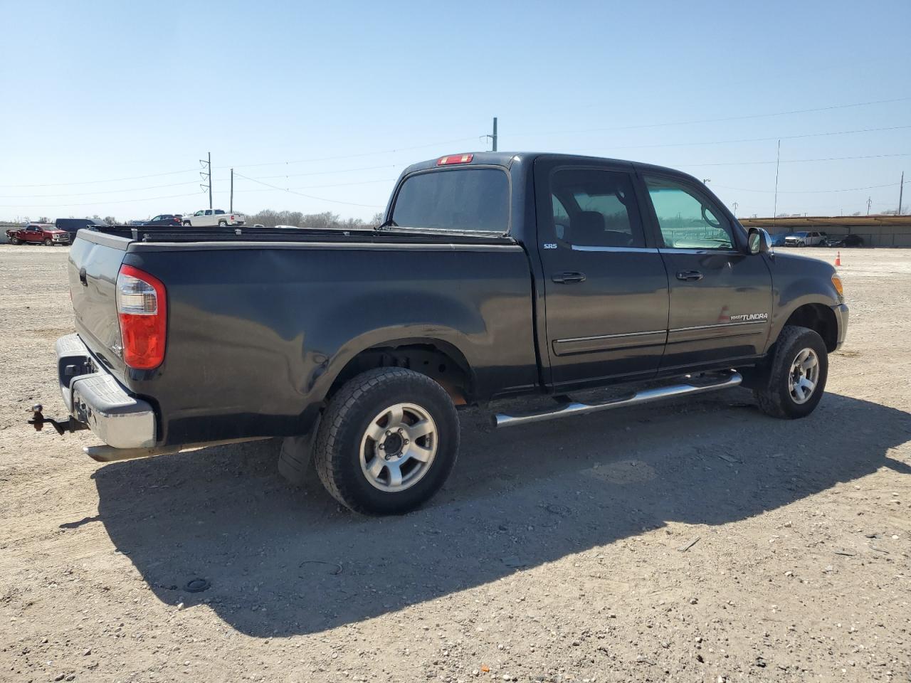 2005 Toyota Tundra VIN 5TBET34125S463336 Copart auction photo, side / minor dent/scratches damage thumbnail 3