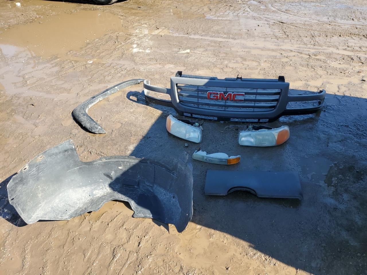 2007 GMC Sierra VIN 1GTHK24U47E194759 Copart auction photo, side / front end damage thumbnail 12