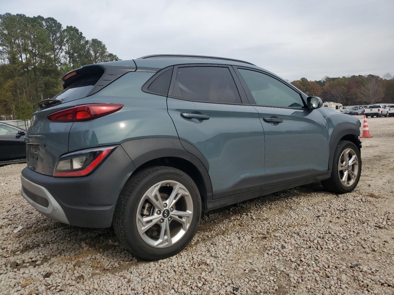 2022 Hyundai Kona VIN KM8K62AB3NU888483 Copart auction photo, front end damage thumbnail 3