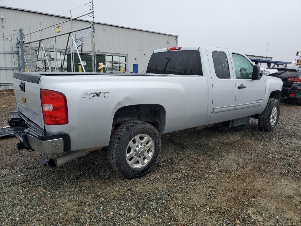 2013 Chevrolet Silverado VIN 1GC2KXC83DZ297392 Copart auction photo, front end damage thumbnail 3