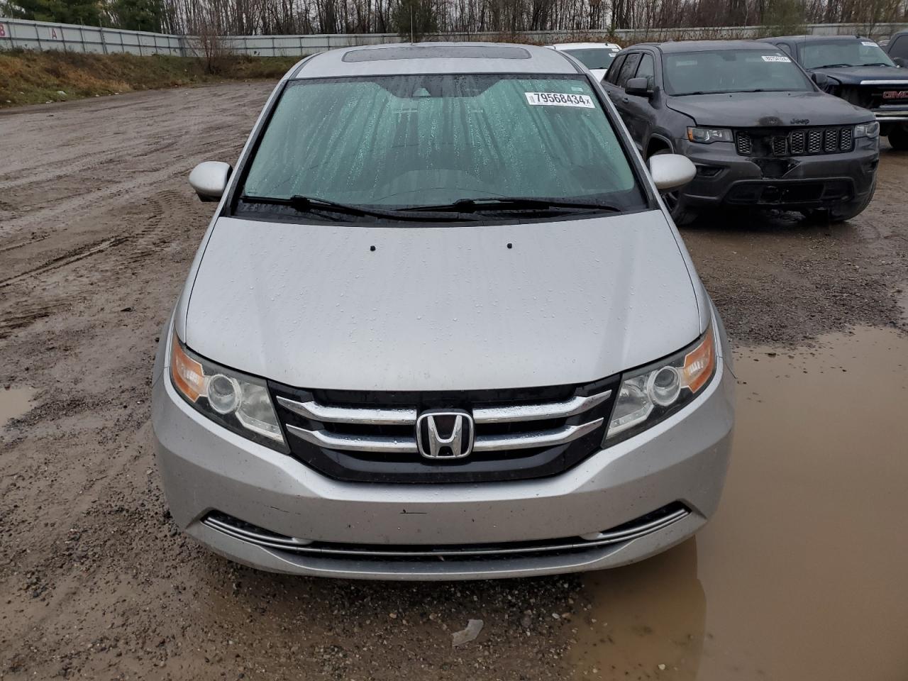2014 Honda Odyssey VIN 5FNRL5H62EB129158 Copart auction photo, rear end / minor dent/scratches damage thumbnail 5