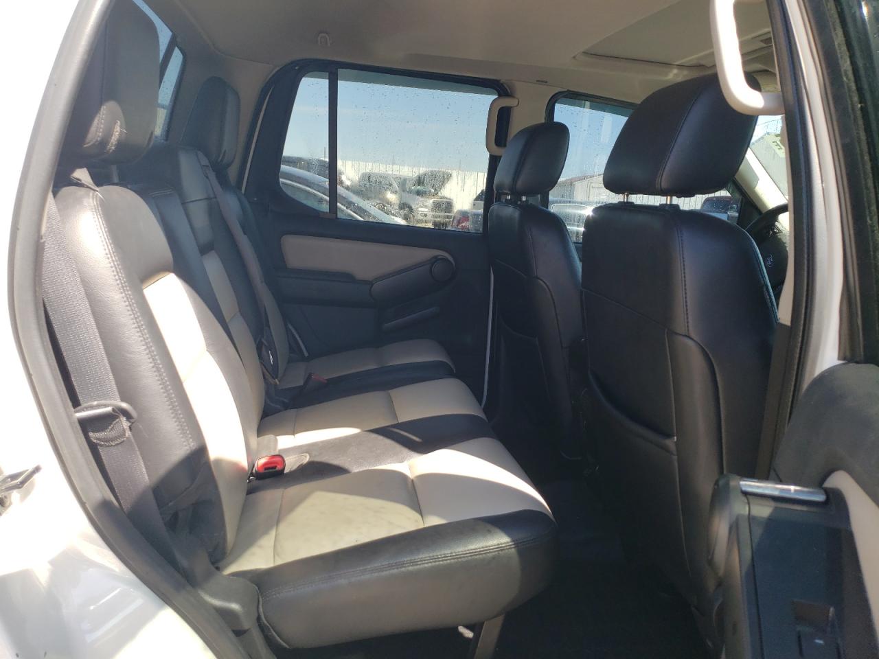 2008 Ford Explorer VIN 1FMEU53828UA02521 Copart auction photo, side damage thumbnail 10
