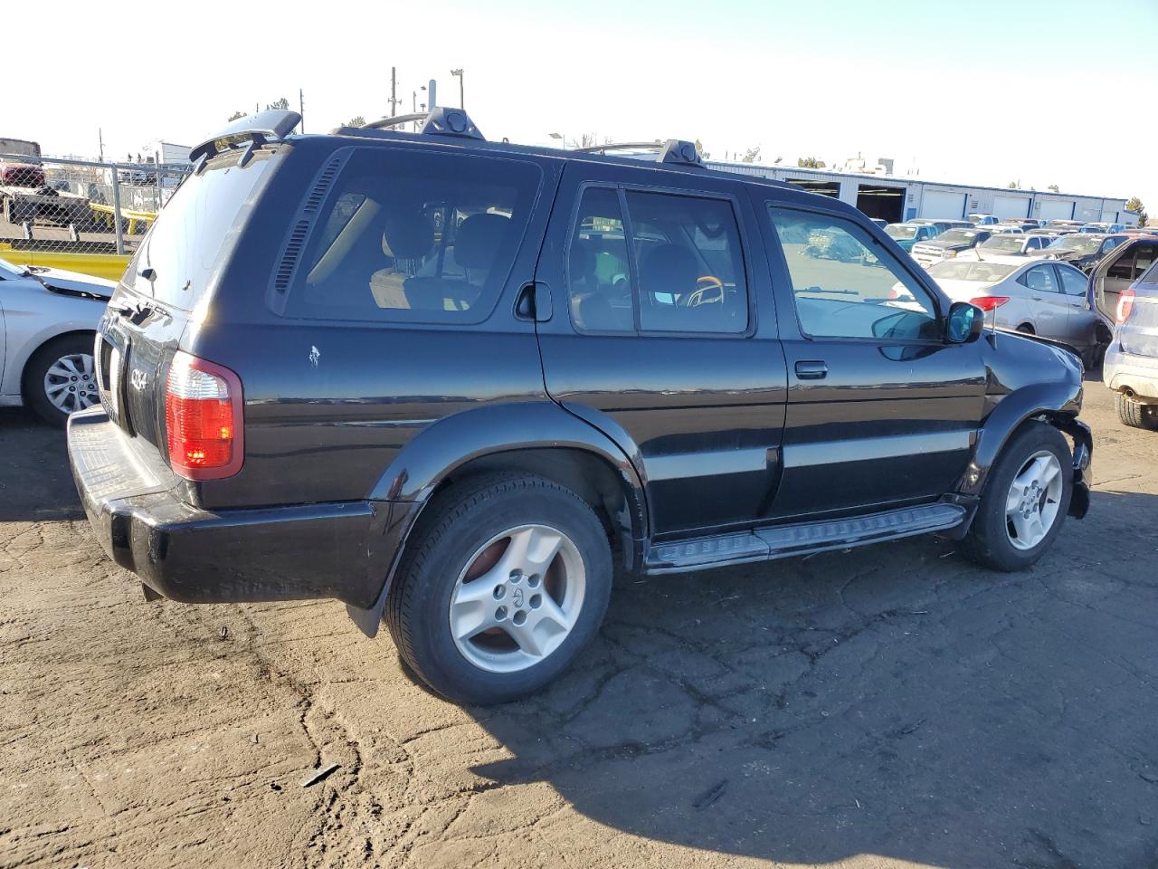 2001 Infiniti QX4 VIN JNRDR09Y21W215362 Copart auction photo, front end / hail damage thumbnail 3