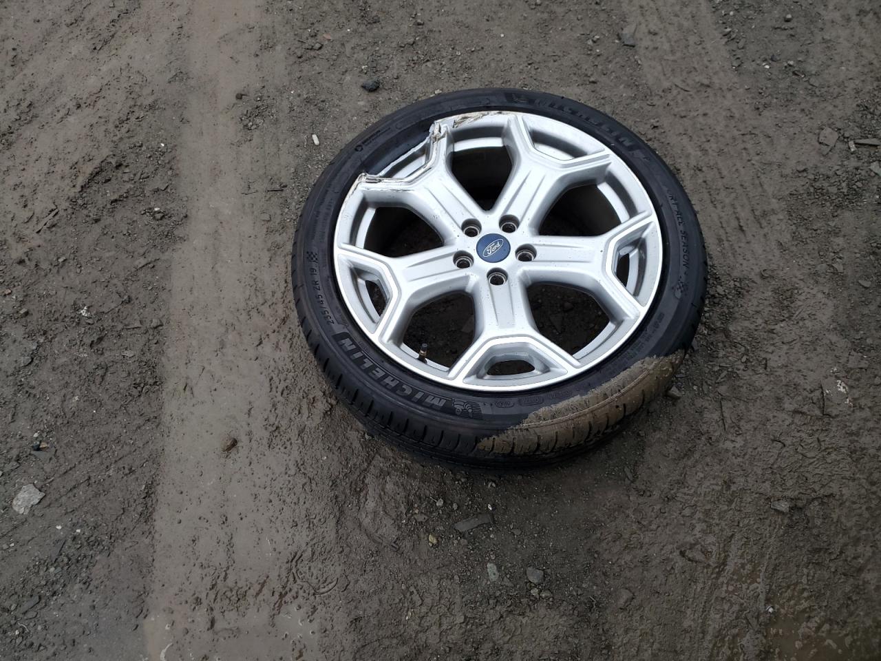 2019 Ford Escape VIN 1FMCU0J96KUB05468 Copart auction photo, front end / side damage thumbnail 13