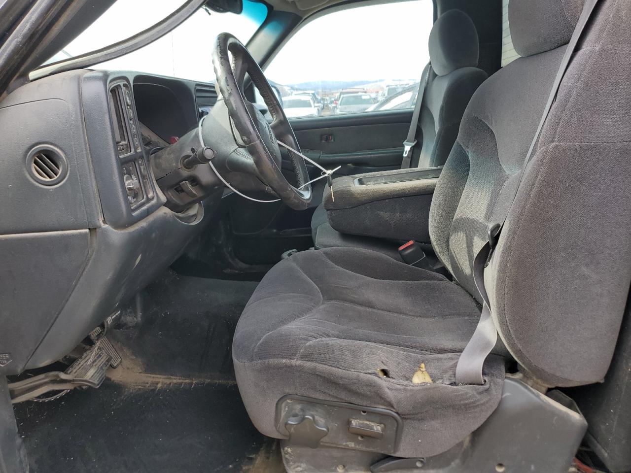 2001 GMC Sierra VIN 1GTEK14T61Z197120 Copart auction photo, all over damage thumbnail 7