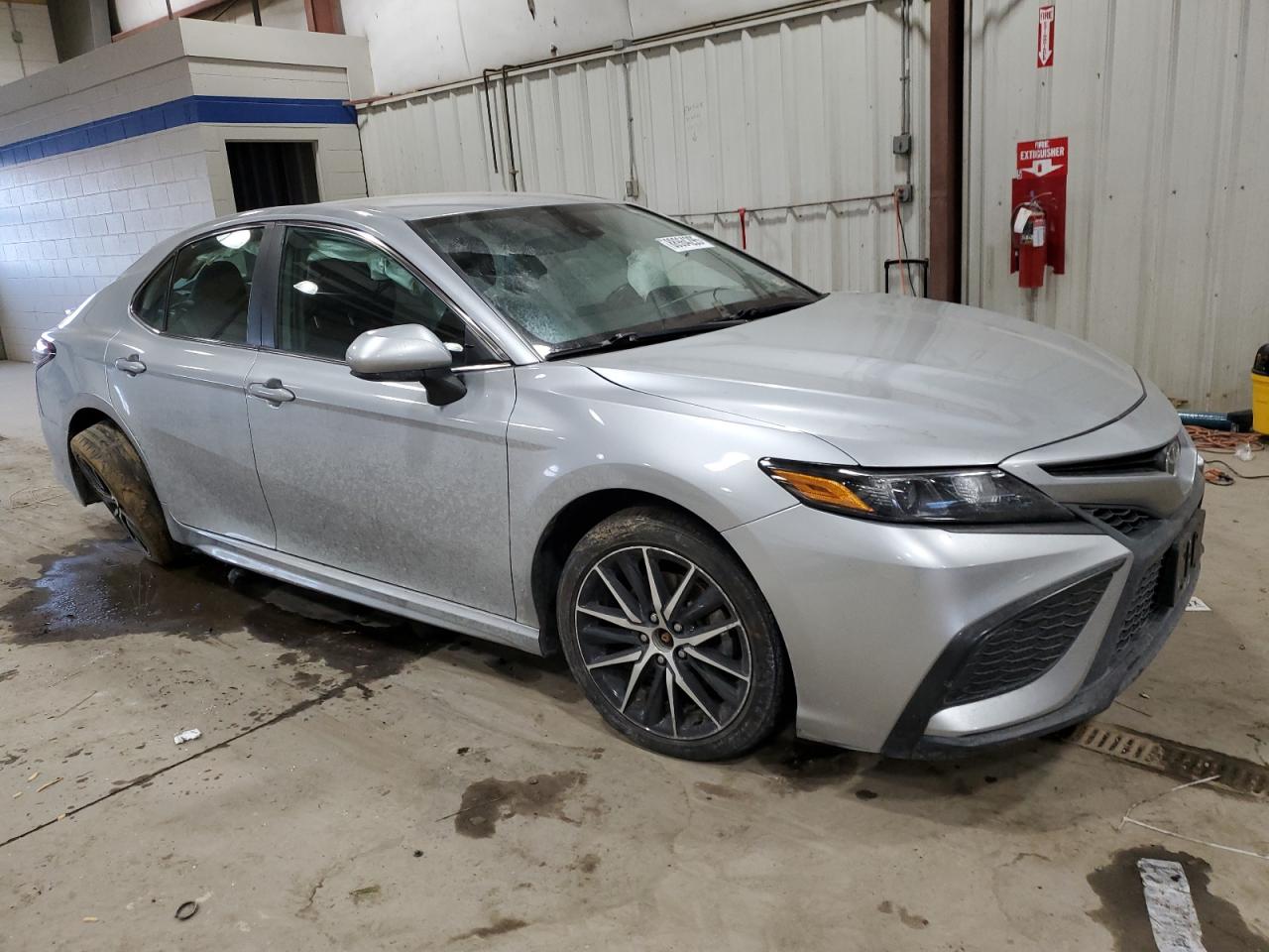 2021 Toyota Camry VIN 4T1G11AK0MU512028 Copart auction photo, side damage thumbnail 4