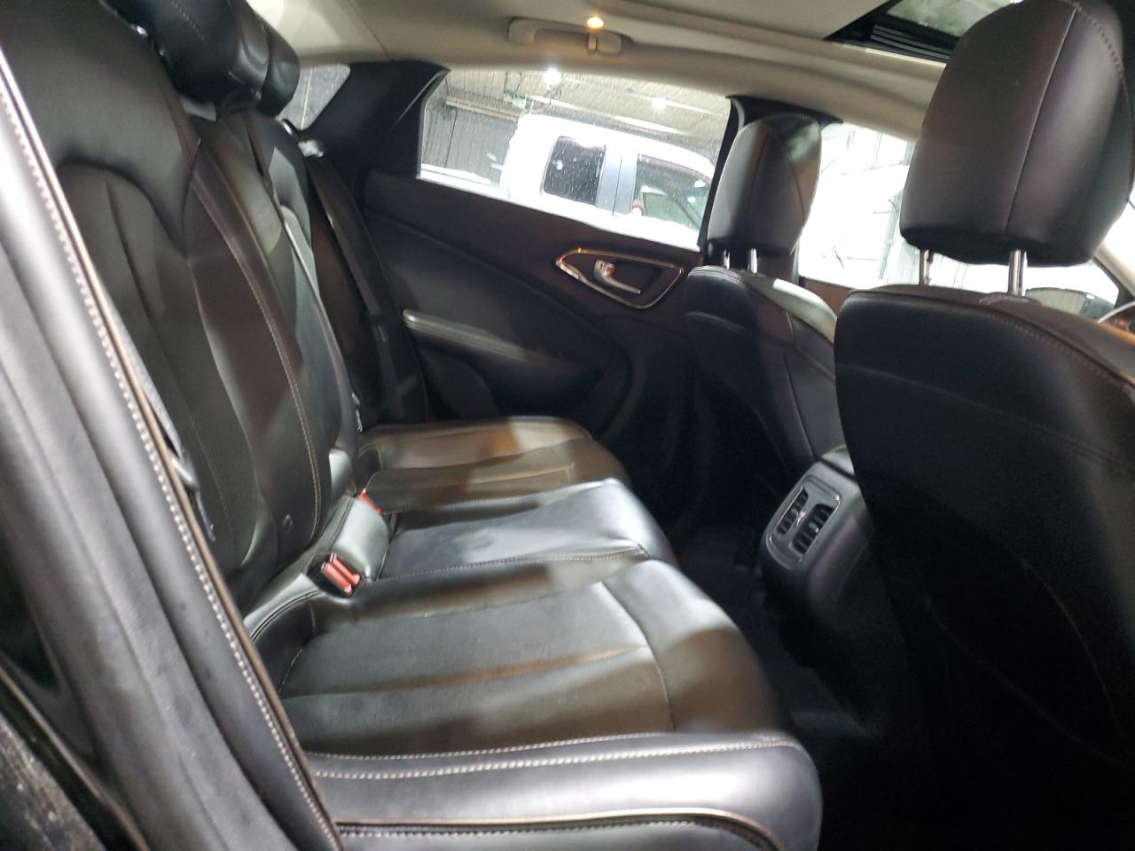 2015 Chrysler 200 VIN 1C3CCCEG3FN664613 Copart auction photo, side / minor dent/scratches damage thumbnail 10