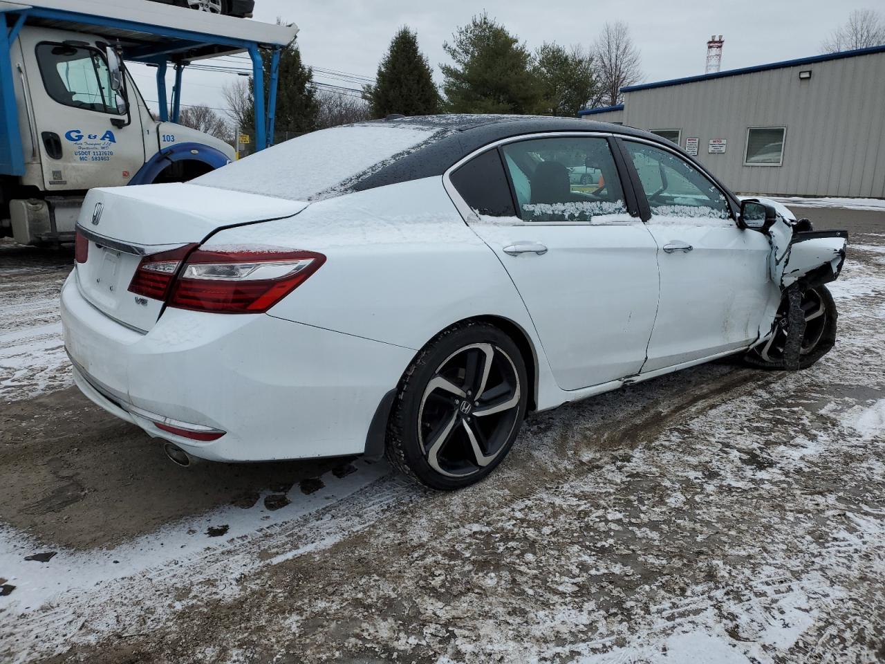 2016 Honda Accord VIN 1HGCR3F00GA017947 Copart auction photo, front end / undercarriage damage thumbnail 3