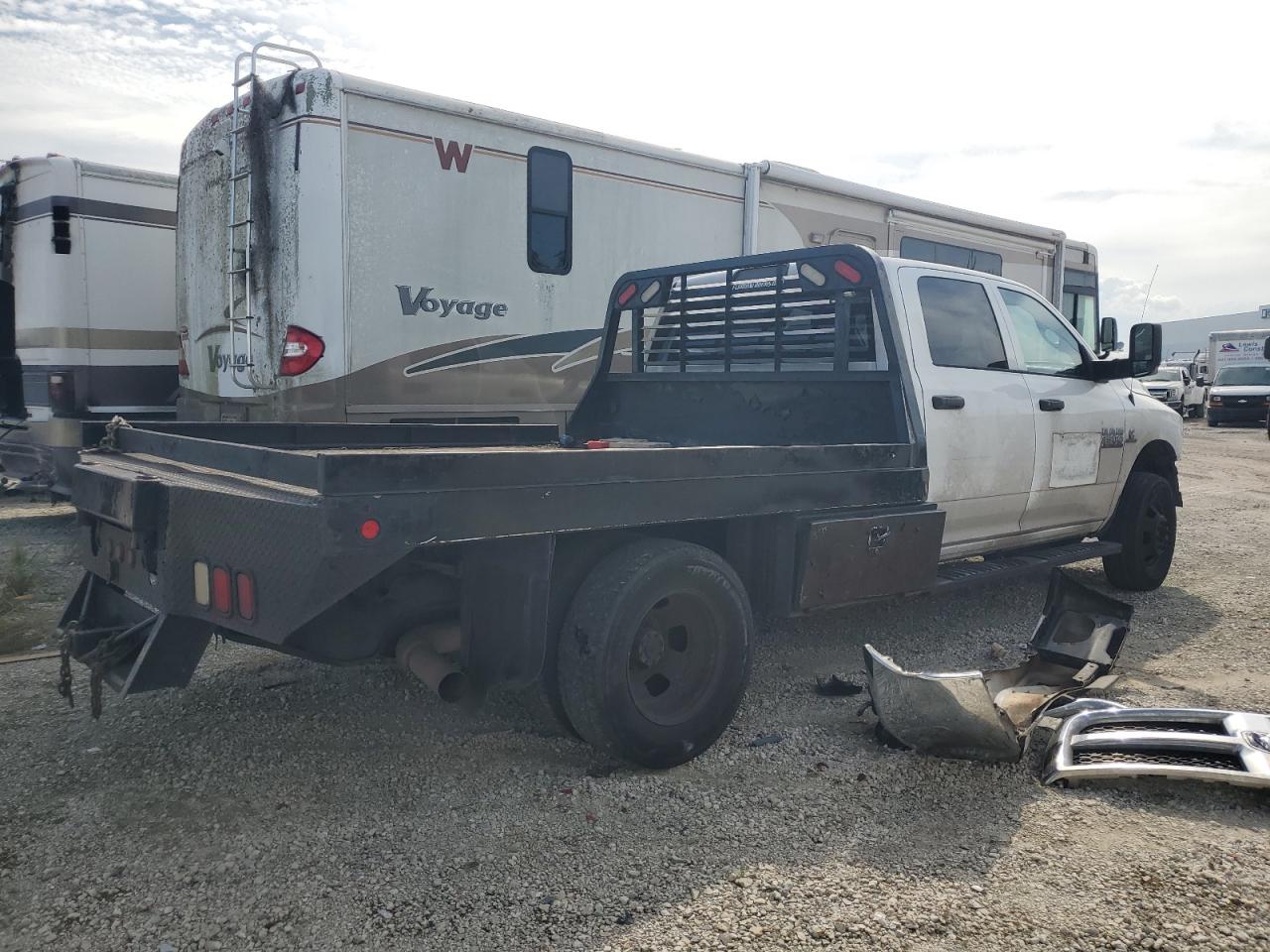 2017 RAM 3500 VIN 3C7WRTCL9HG719605 Copart auction photo, front end damage thumbnail 3