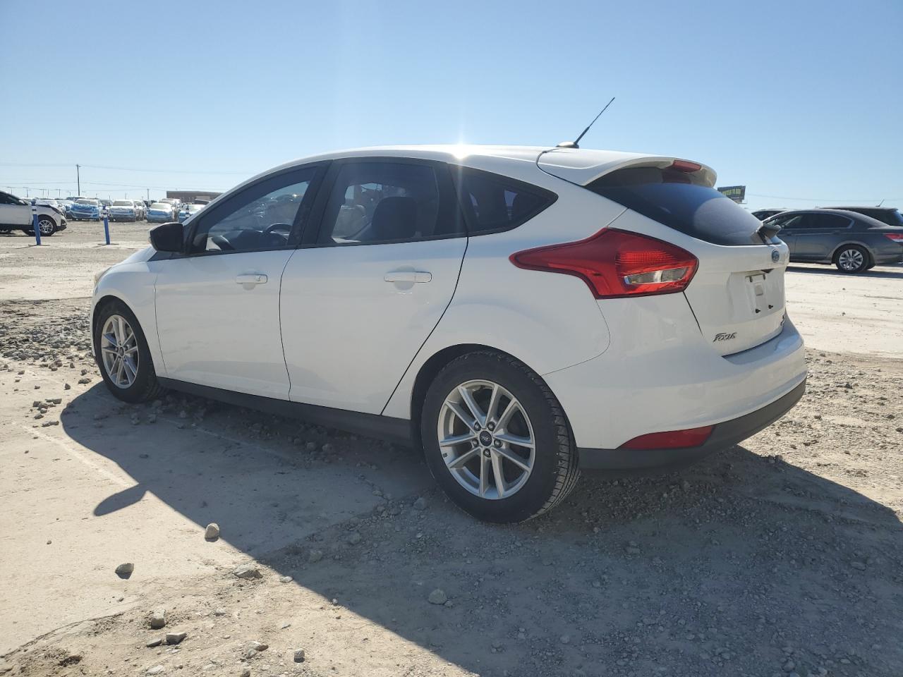 2016 Ford Focus VIN 1FADP3K26GL271849 Copart auction photo, hail damage thumbnail 2