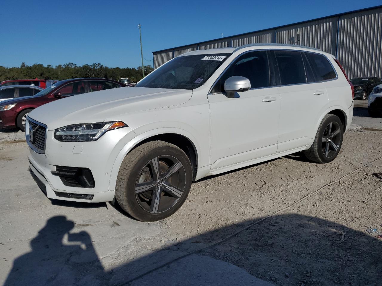 2018 Volvo XC90 VIN YV4102KM9J1206572