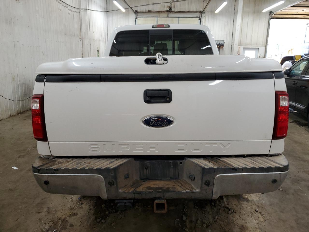 2011 Ford F350 VIN 1FT8W3BT7BEB86717 Copart auction photo, front end damage thumbnail 6
