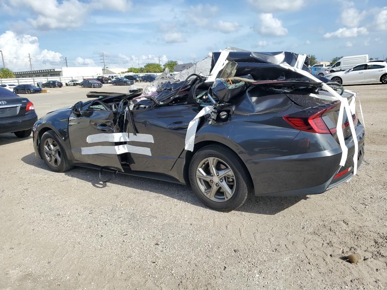 2021 Hyundai Sonata VIN 5NPEG4JAXMH098866 Copart auction photo, all over damage thumbnail 2