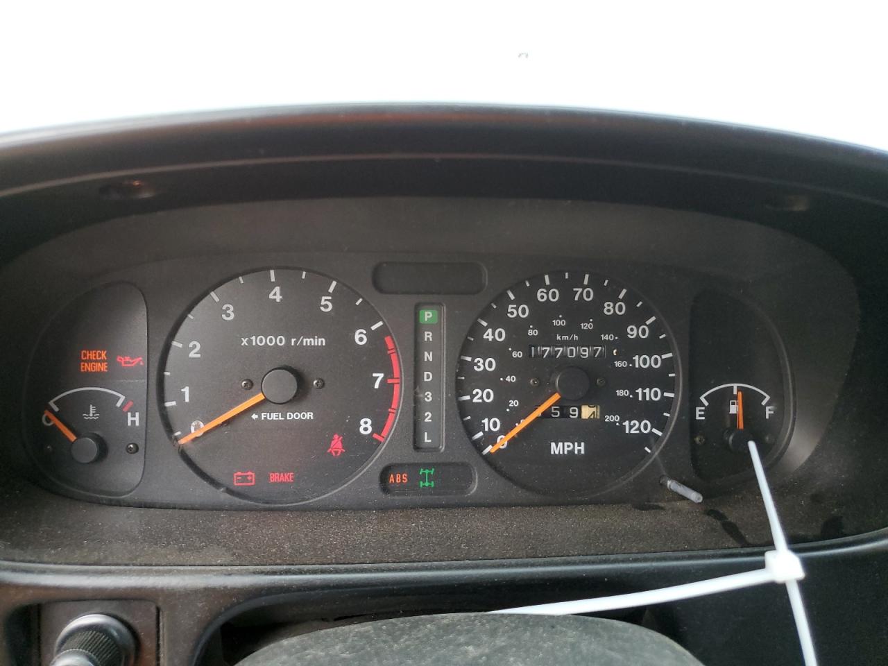 1999 Isuzu Rodeo VIN 4S2CM58W4X4339262 Copart auction photo, front end damage thumbnail 9