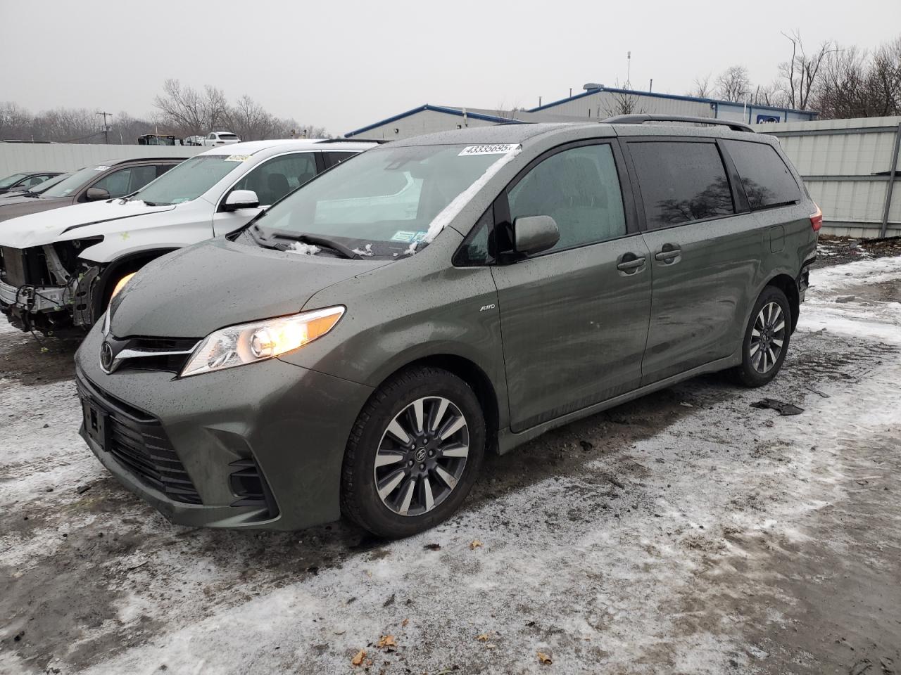 2018 Toyota Sienna VIN 5TDJZ3DC3JS201888