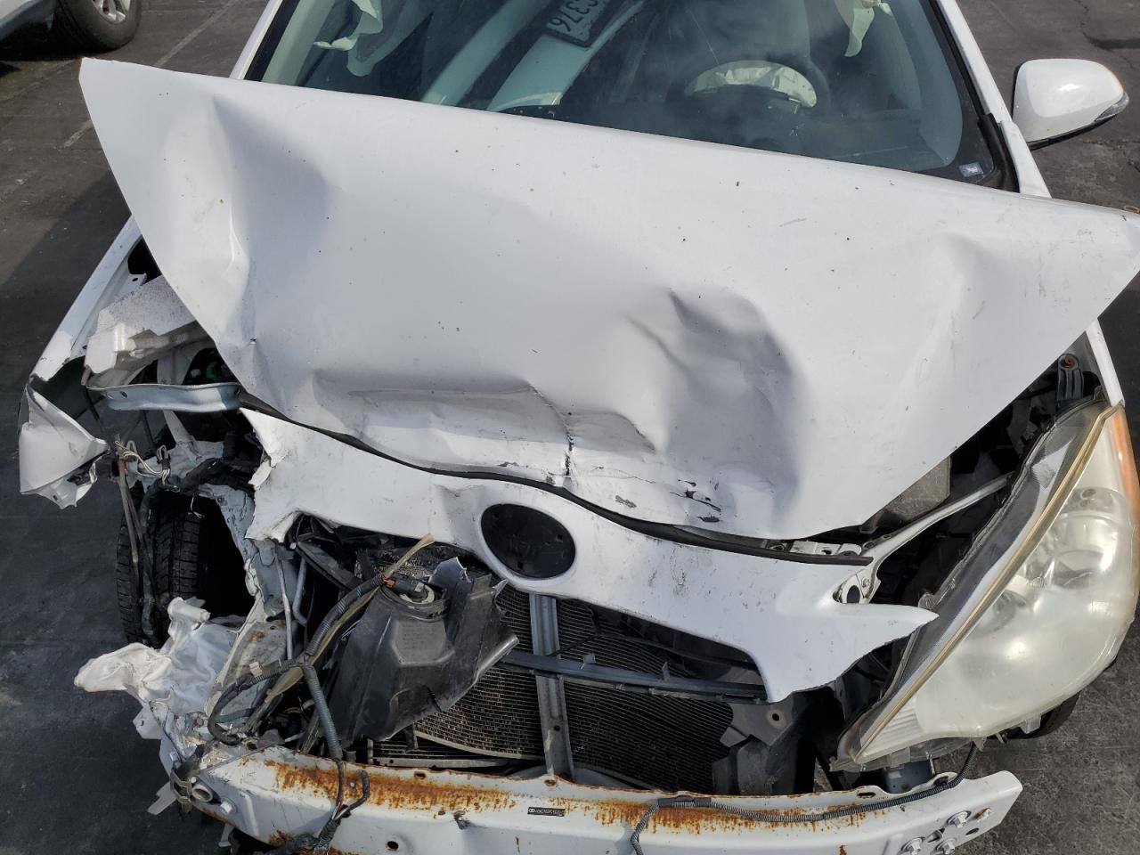 2012 Toyota Prius VIN JTDKDTB3XC1527273 Copart auction photo, front end / rear end damage thumbnail 11
