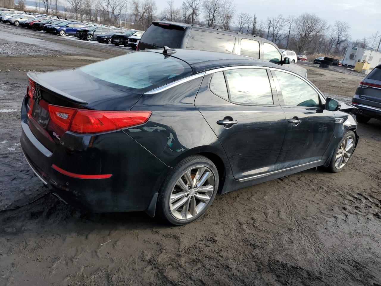 2015 KIA Optima VIN 5XXGR4A63FG410376 Copart auction photo, front end / minor dent/scratches damage thumbnail 3