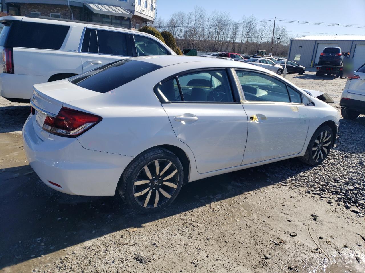 2015 Honda Civic VIN 19XFB2F97FE266444 Copart auction photo, front end / minor dent/scratches damage thumbnail 3