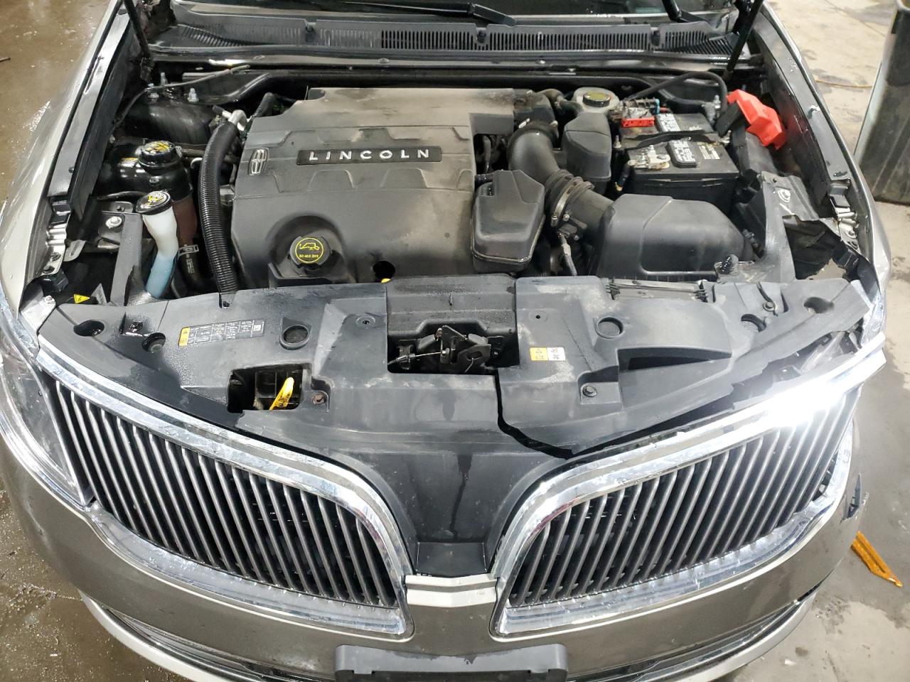 2015 Lincoln MKS VIN 1LNHL9DK9FG604667 Copart auction photo, front end damage thumbnail 12
