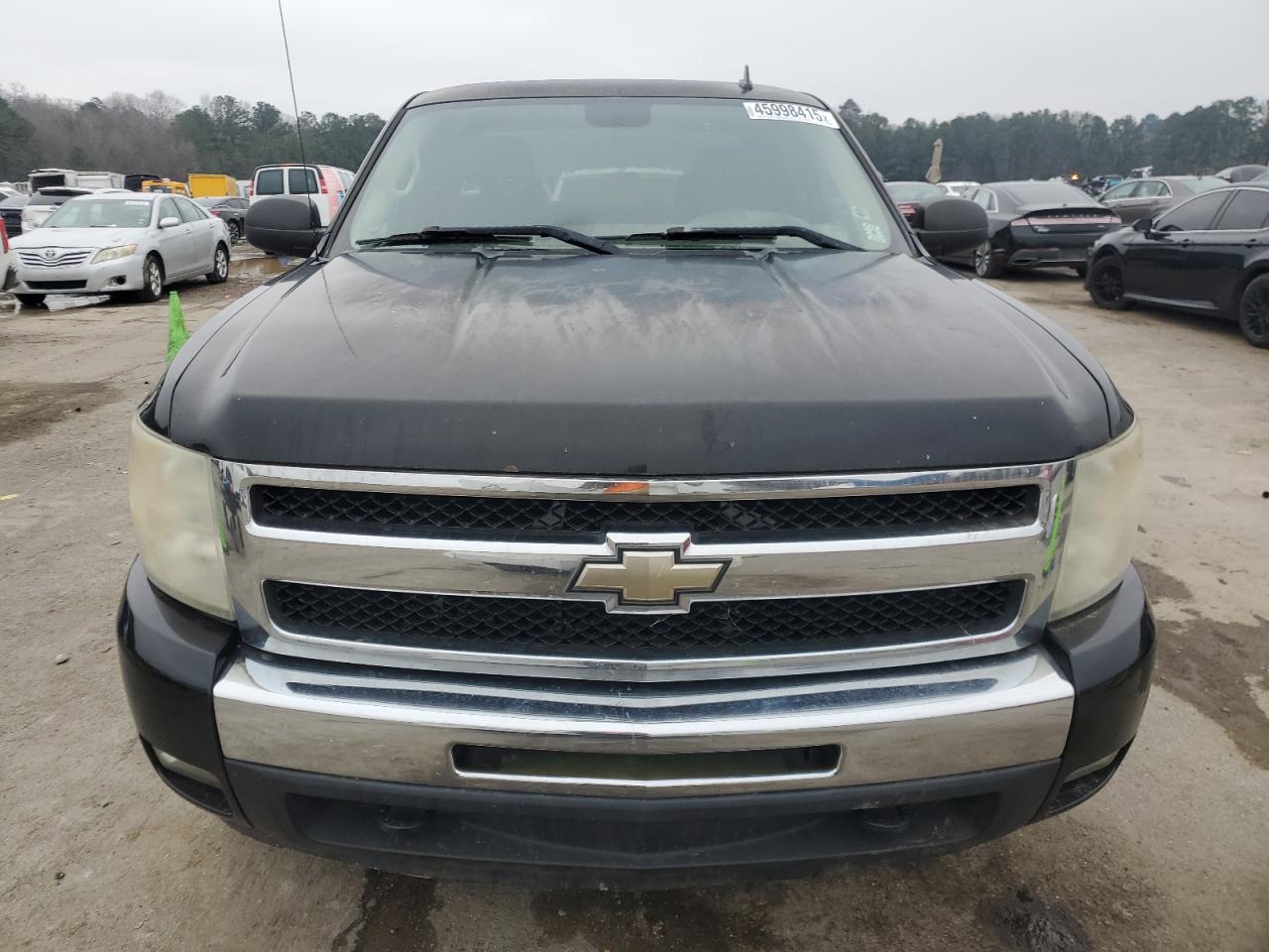 2011 Chevrolet Silverado VIN 1GCRKSE31BZ154781 Copart auction photo, water/flood / side damage thumbnail 5
