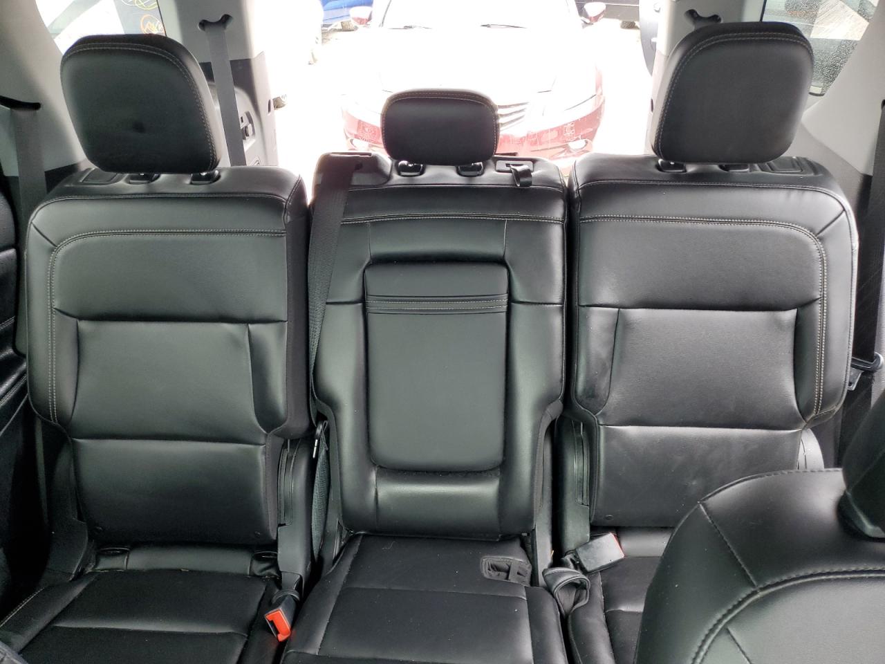 2022 Ford Explorer VIN 1FMSK7DH2NGA32907 Copart auction photo, water/flood damage thumbnail 10