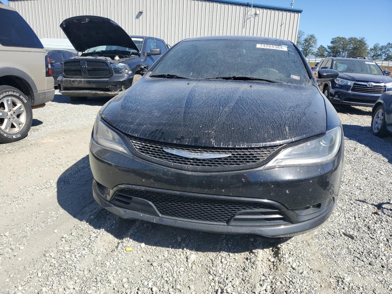 2015 Chrysler 200 VIN 1C3CCCBB1FN617802 Copart auction photo, side damage thumbnail 5