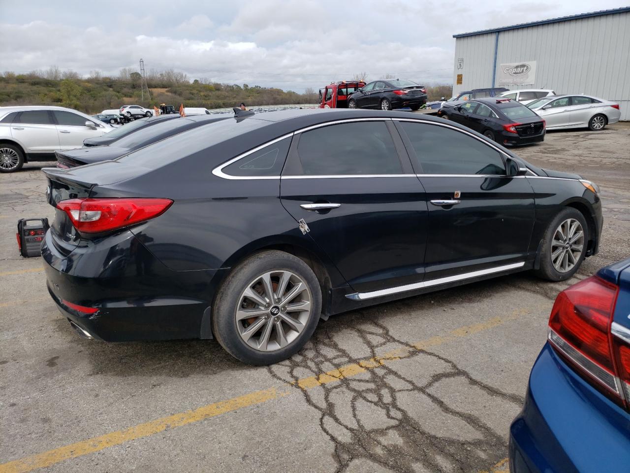 2016 Hyundai Sonata VIN 5NPE34AF6GH419409 Copart auction photo, vandalism / all over damage thumbnail 3