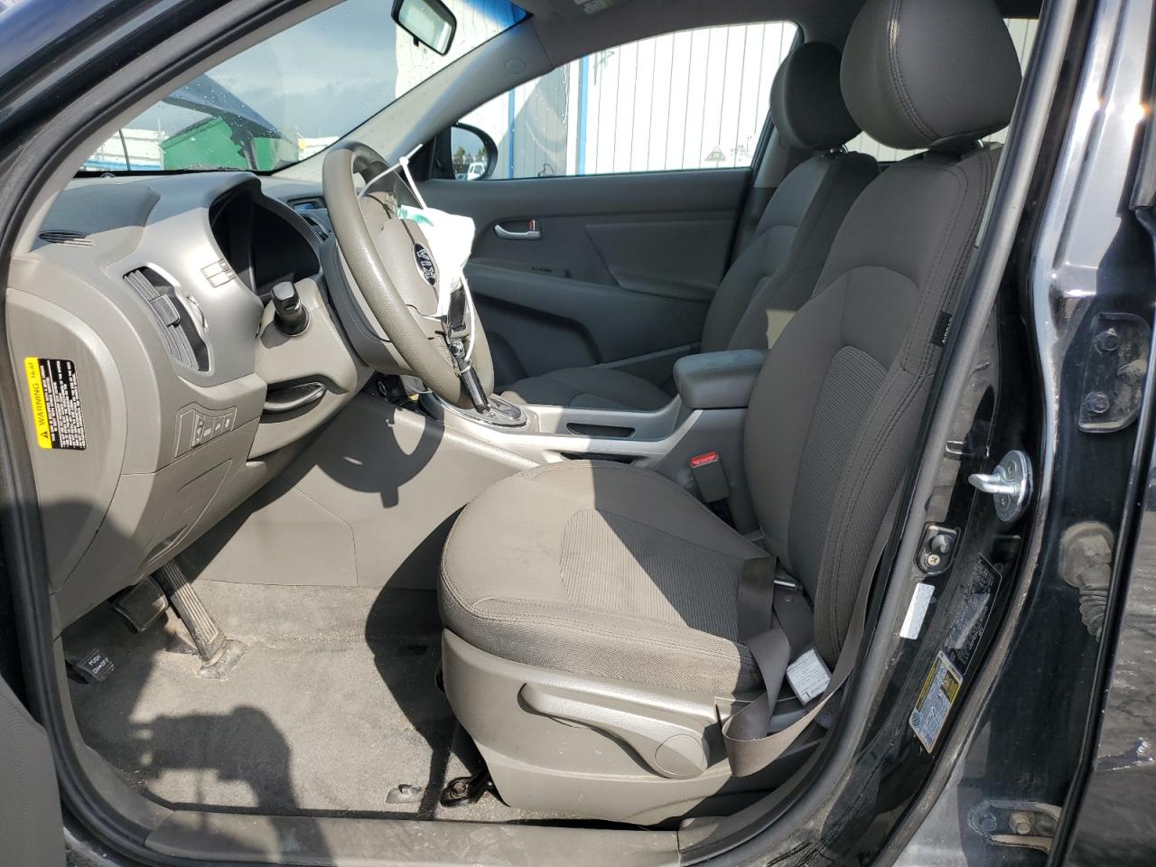 2016 KIA Sportage VIN KNDPB3AC4G7811448 Copart auction photo, front end / minor dent/scratches damage thumbnail 7