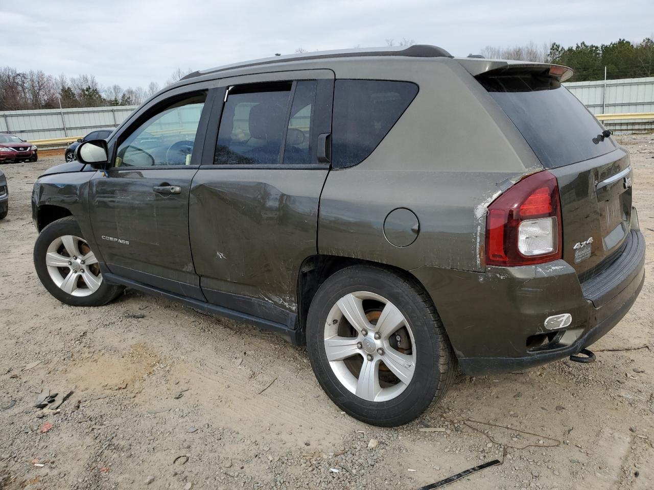 2015 Jeep Compass VIN 1C4NJDEB3FD258504 Copart auction photo, rear end / undercarriage damage thumbnail 2