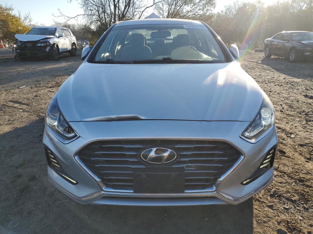 2018 Hyundai Sonata VIN 5NPE34AF2JH651268 Copart auction photo, front end / minor dent/scratches damage thumbnail 5