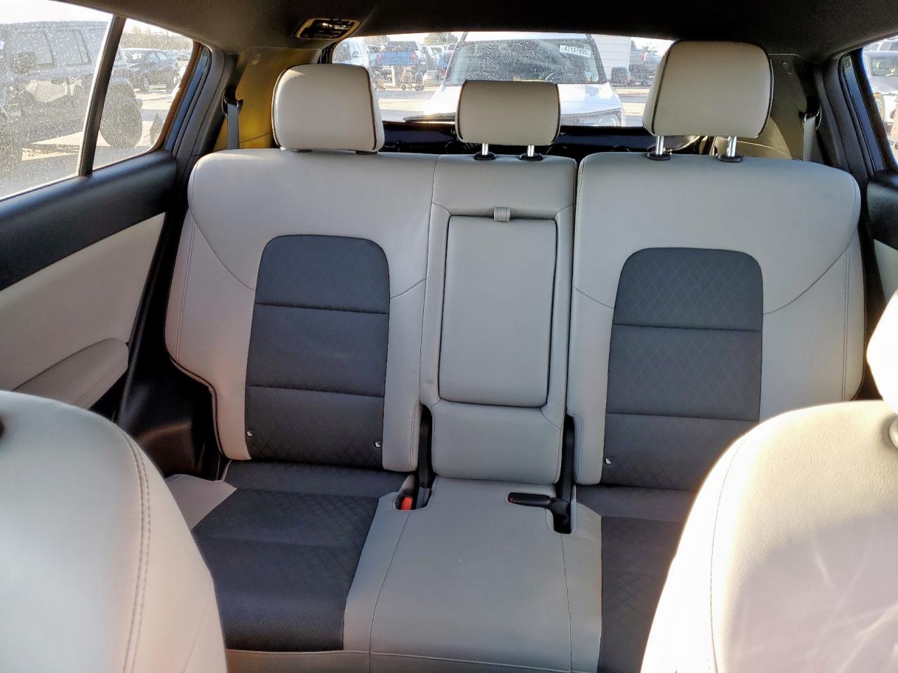 2018 KIA Sportage VIN KNDPN3AC5J7427550 Copart auction photo, rear end / front end damage thumbnail 8