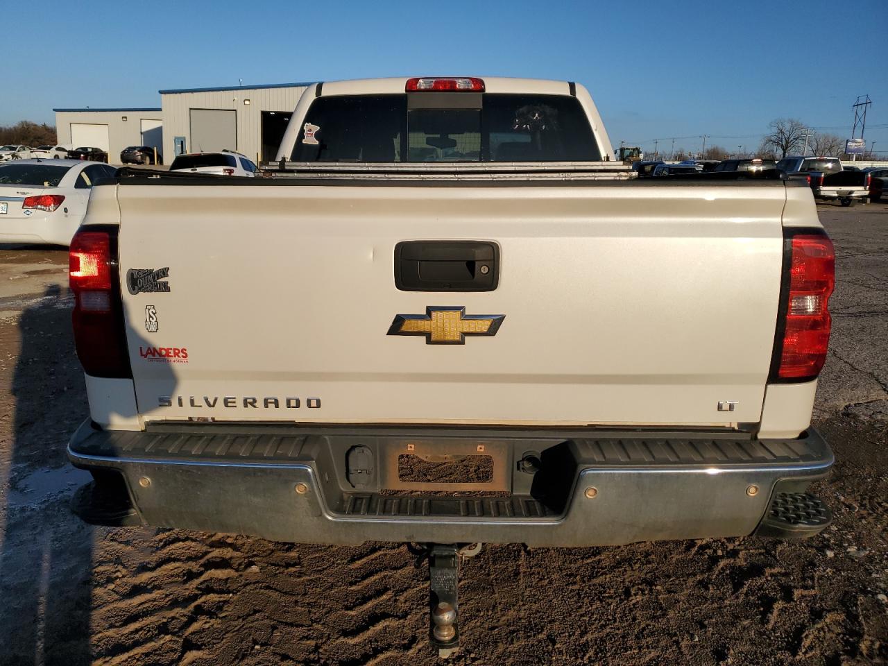 2015 Chevrolet Silverado VIN 3GCUKRECXFG268870 Copart auction photo, rear end / side damage thumbnail 6