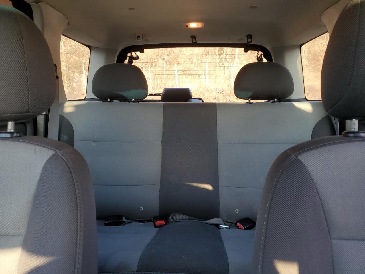 2004 Ford Escape VIN 1FMCU92134KB88319 Copart auction photo, all over / side damage thumbnail 10