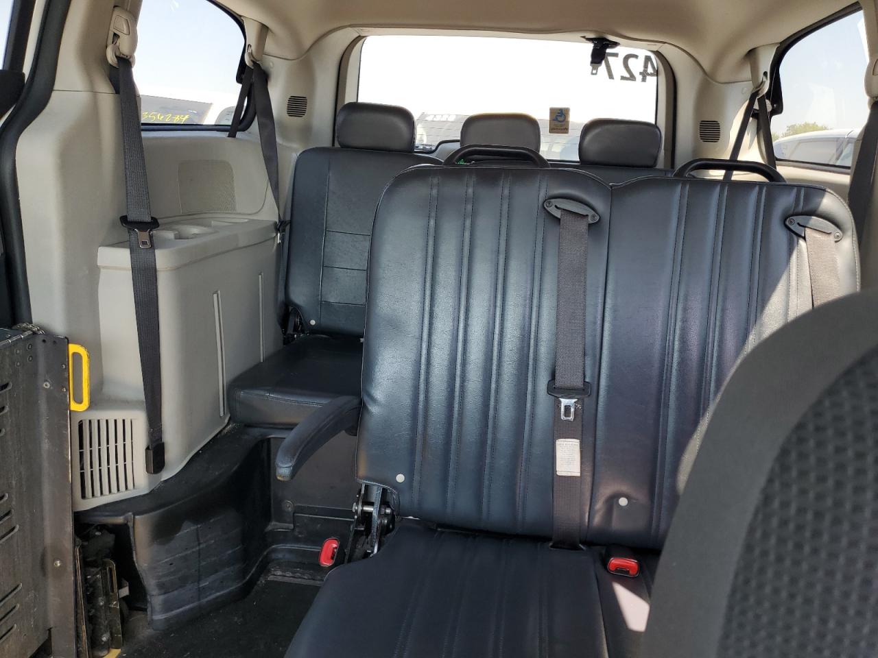 2019 Dodge Caravan VIN 2C7WDGBG5KR727048 Copart auction photo, minor dent/scratches damage thumbnail 10